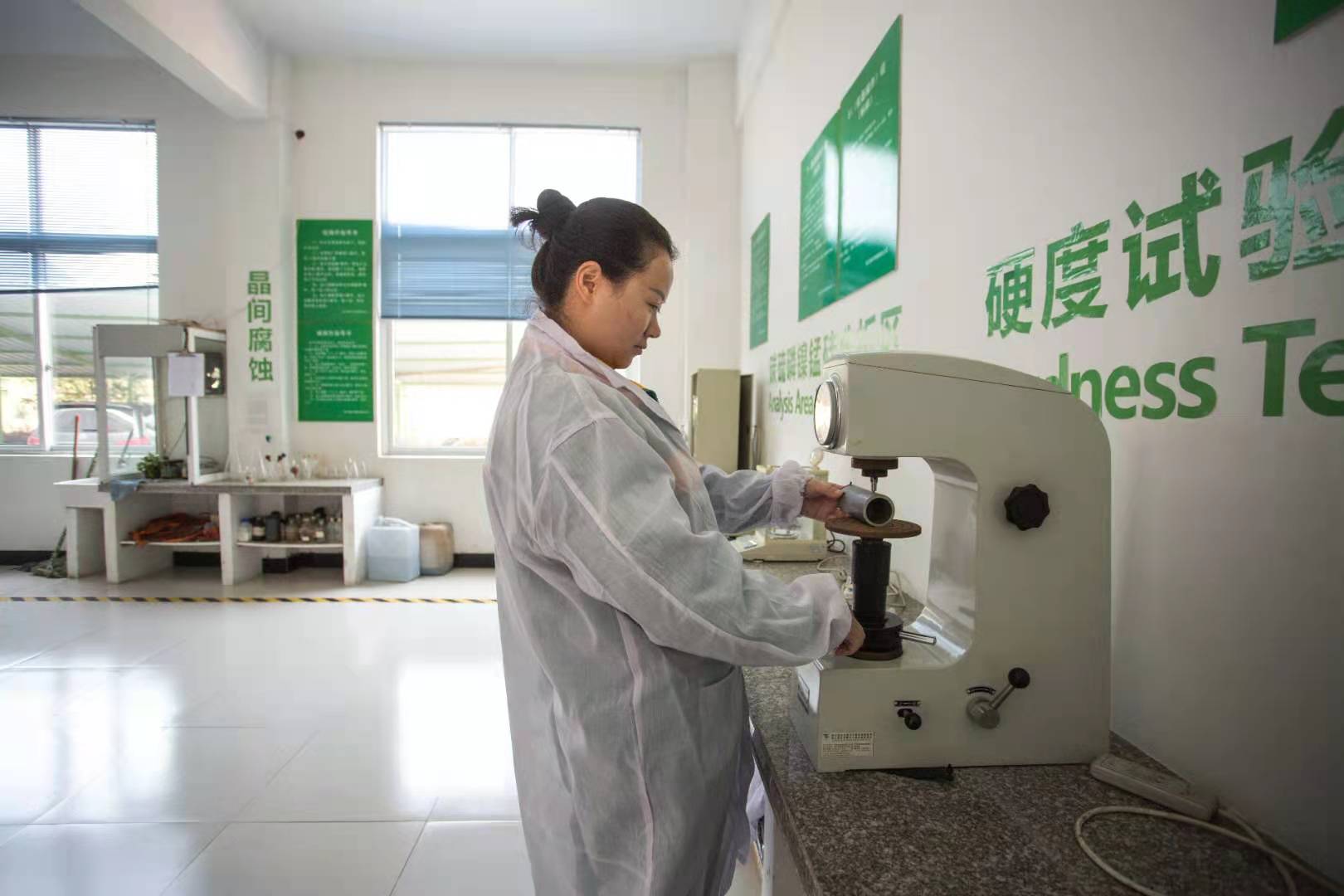 奔際不銹鋼-成品倉庫檢測